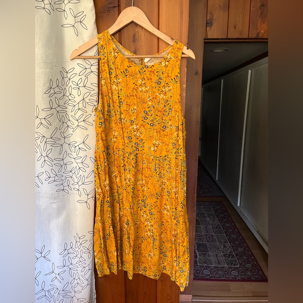 Old Navy yellow floral tiered dress size large